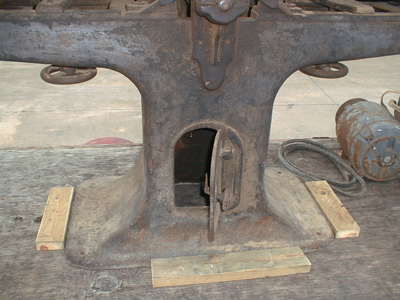 Image for seeking info on Yerkes & Finan Wood Working Machine Co.
