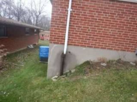 Image for Bought an old house with many cracks