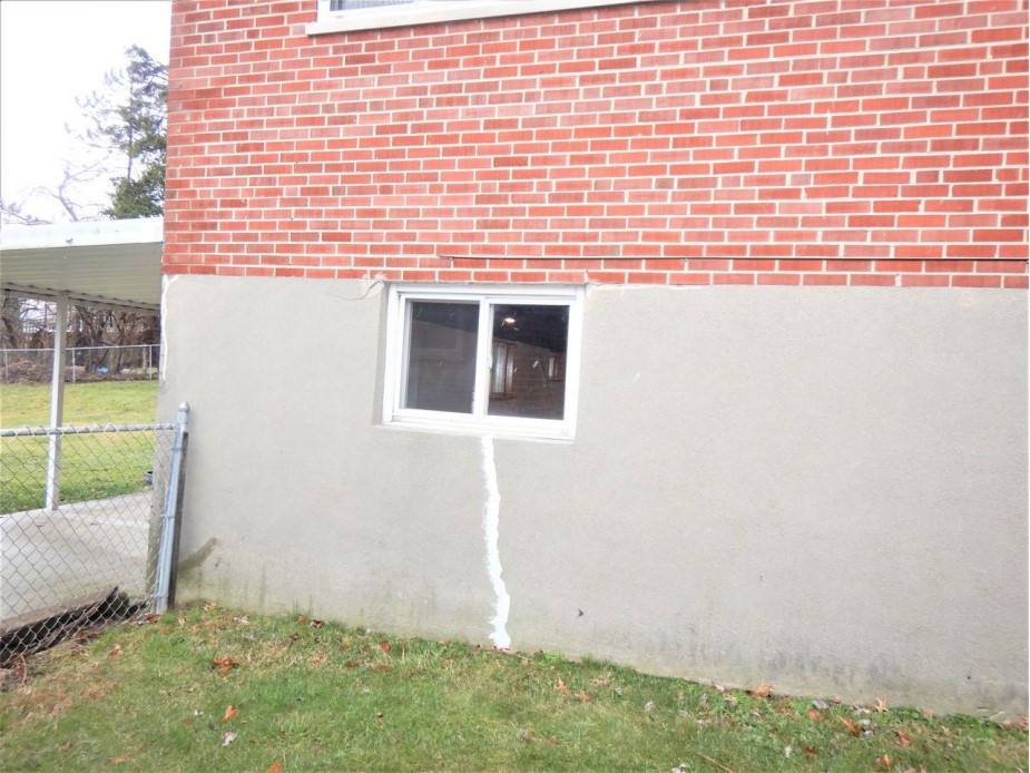 Image for Bought an old house with many cracks