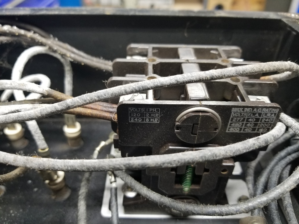 Image for Singer Hanging Electric Heater (2025 Update)