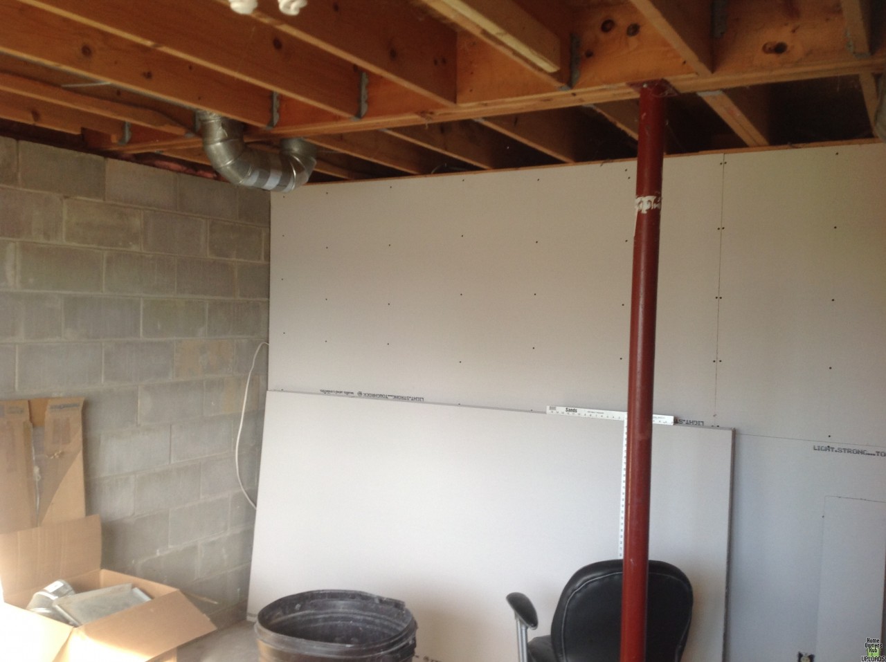 Image for Beam size for a 14' span in basement.
