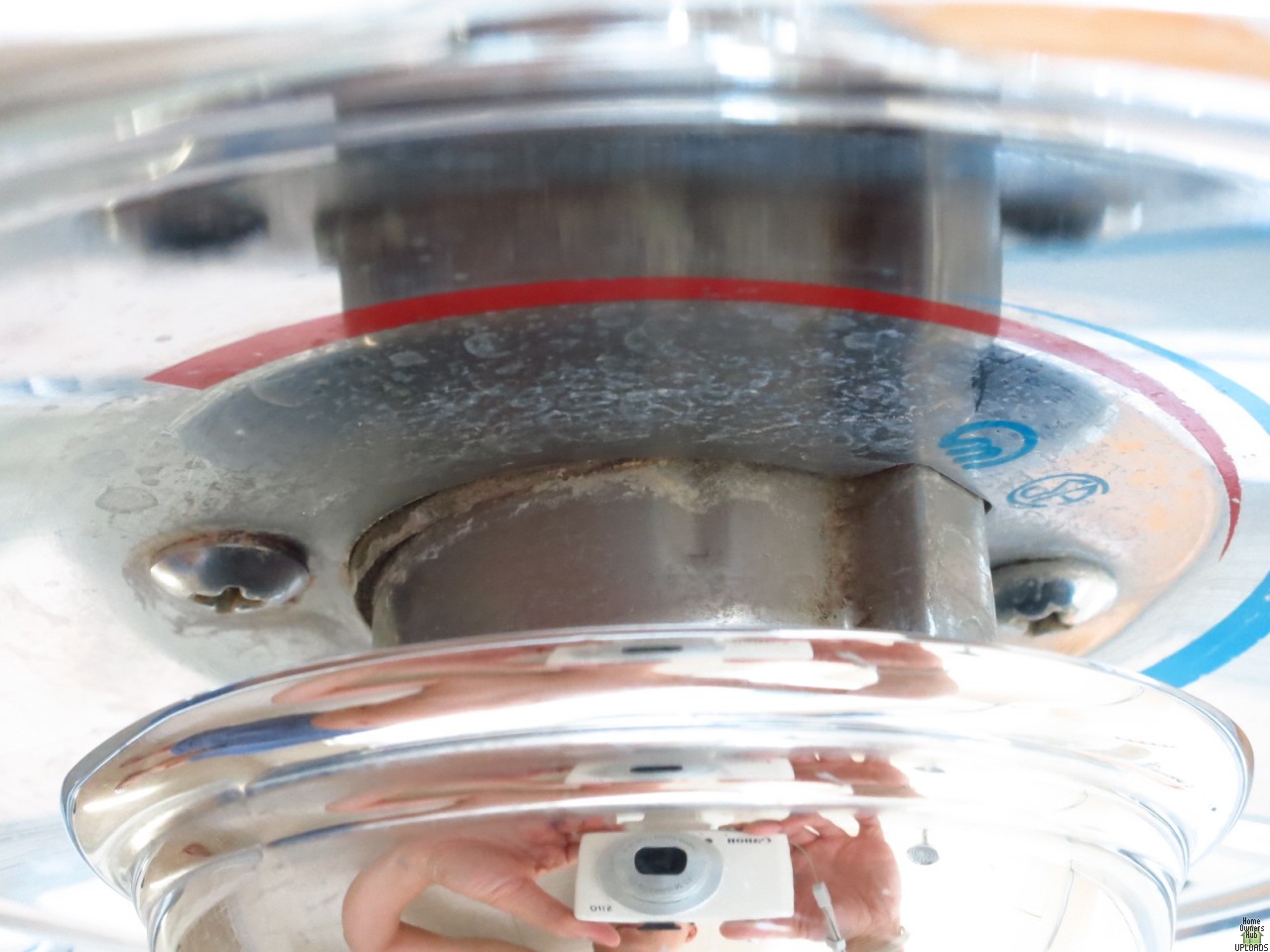 Image for How do you remove a shower handle without (no, missing) set screw?