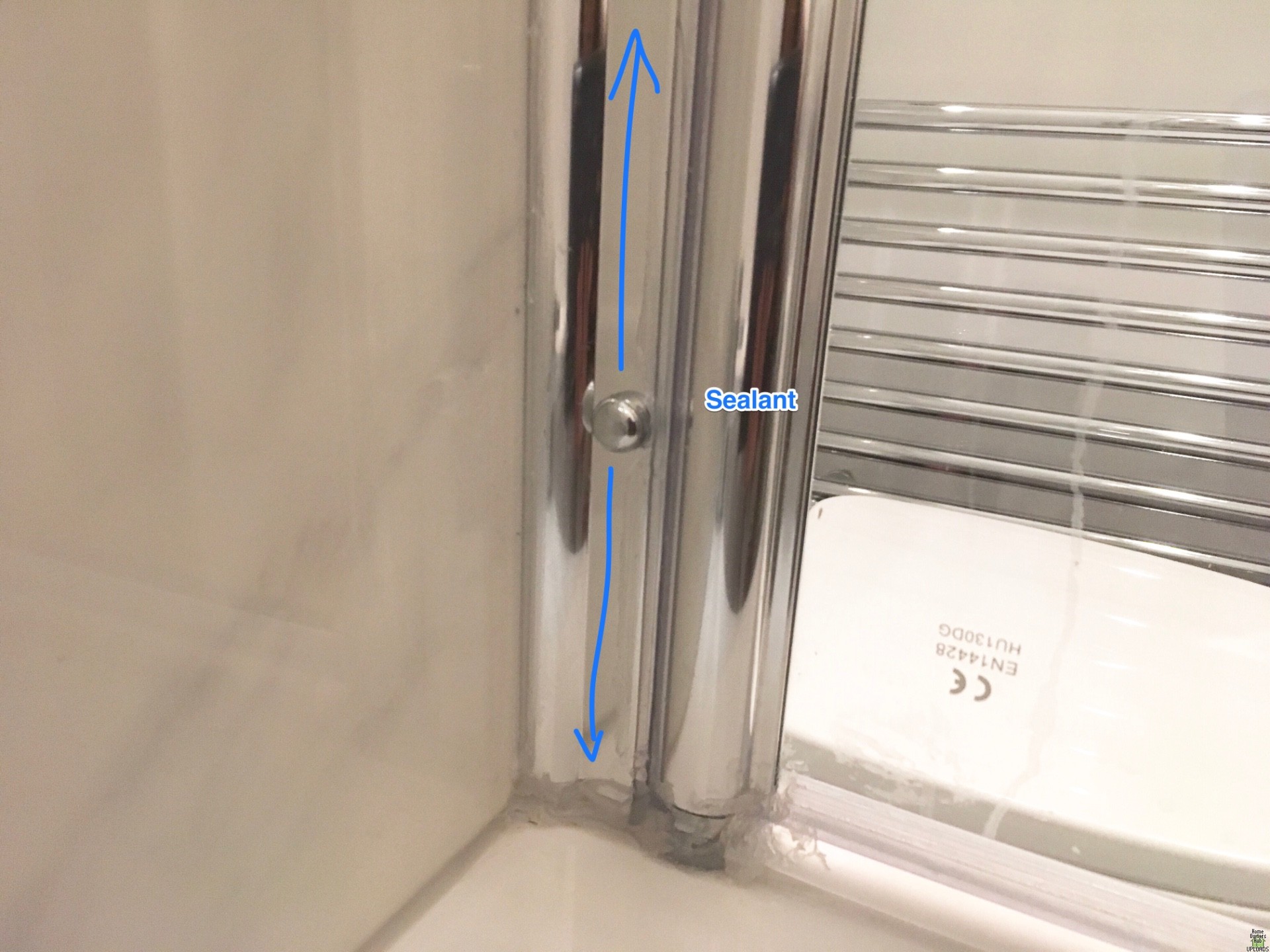 Image for Leak in bath screen hinge 