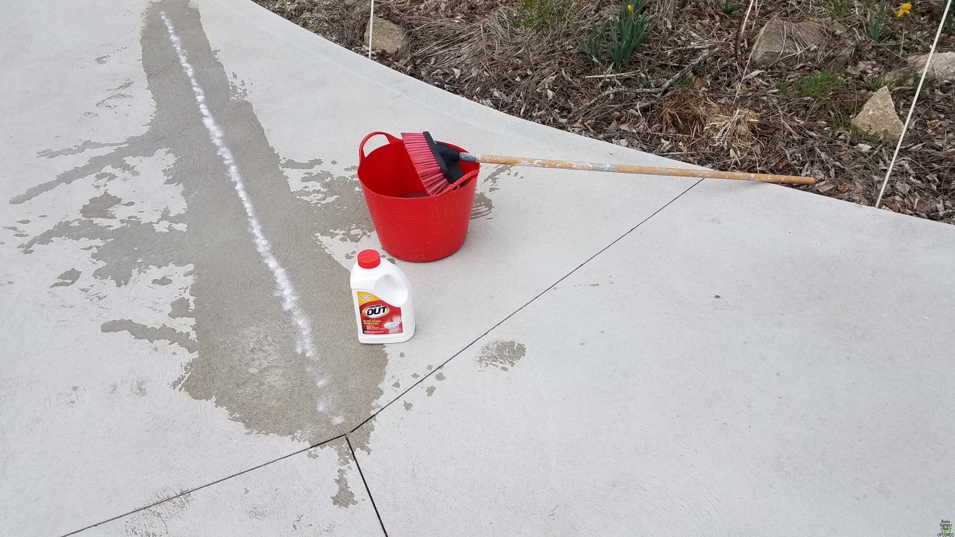 Image for Removing red chalk lines from concrete