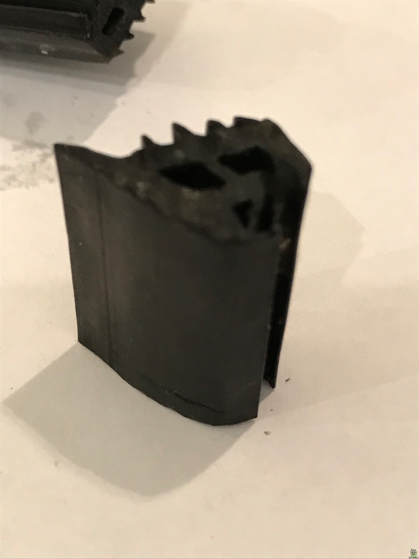 Image for Aluminium Anglia lean-to conservatory can't identify rubber gaskets that need replacing