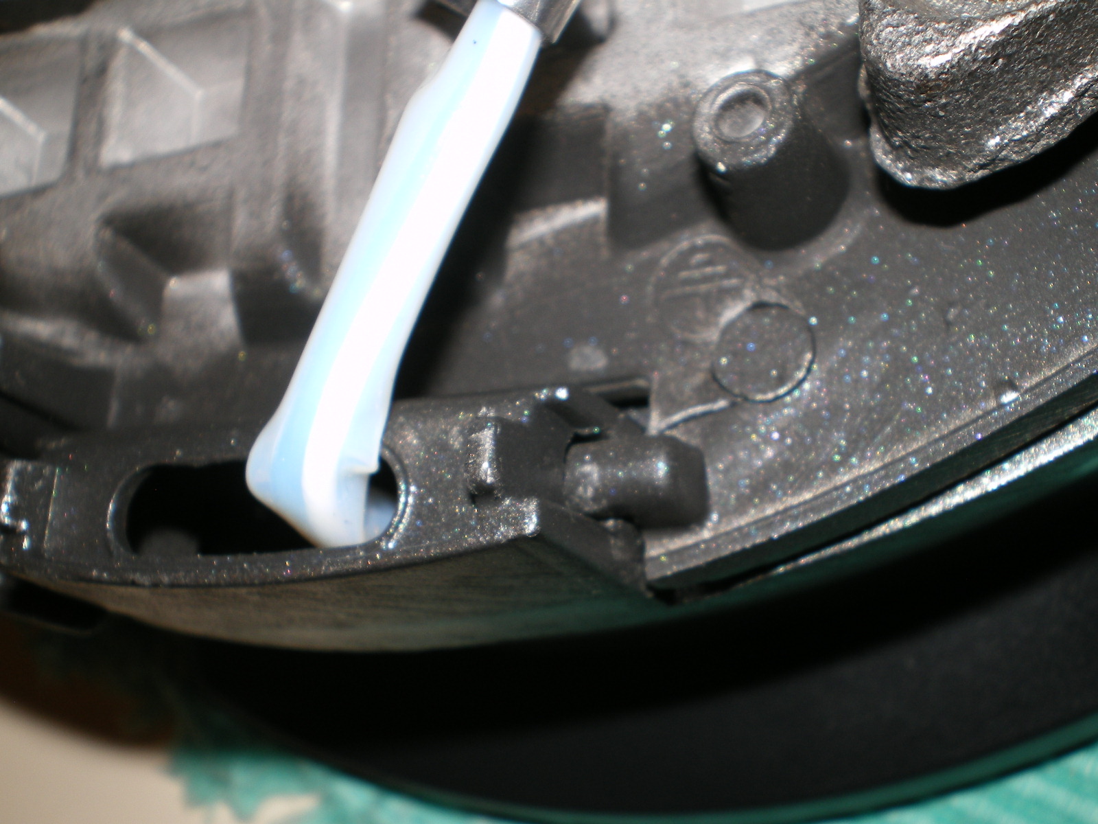 Image for [SOLVED] Fixing Loose Handle on Cuisinart Round Waffle Maker 